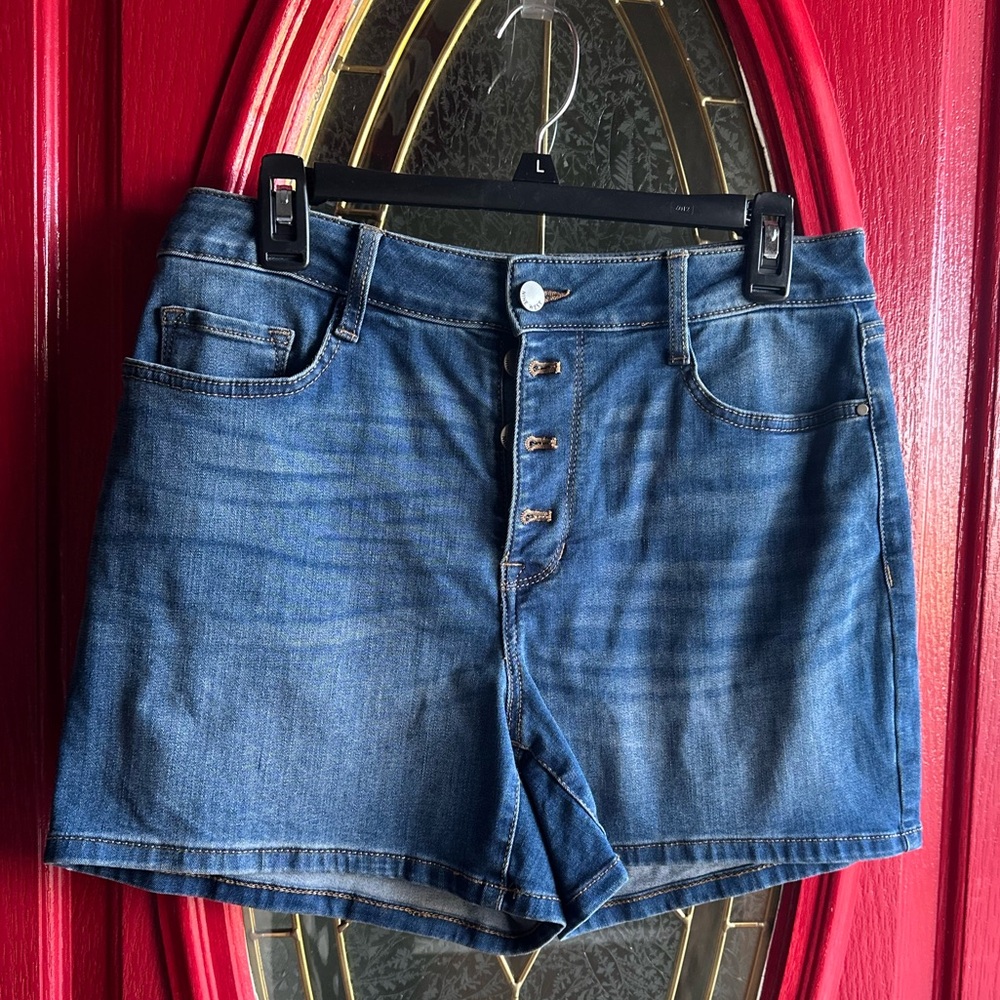 Nine West Button Up Shorts